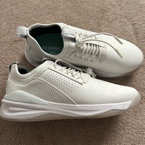 White Clove nursing shoes